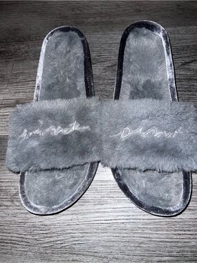 PINK Victoria's Secret Velvet Faux-Fur Slide Slippers - Gray